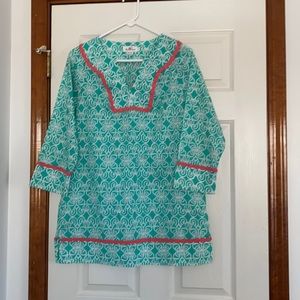 Gently worn vineyard vines dress